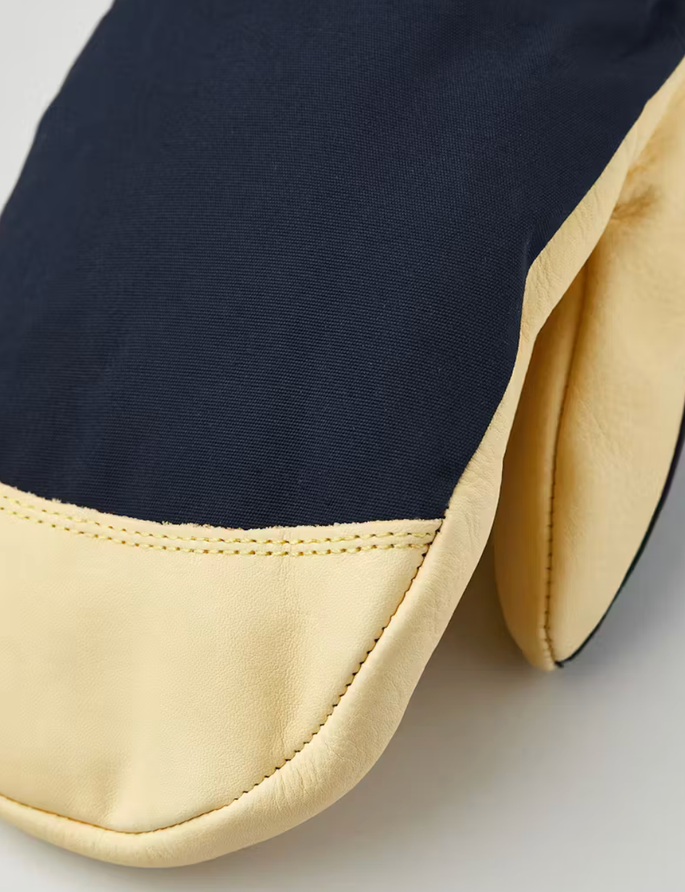 Abisko Ecocuir Sr. Mitt